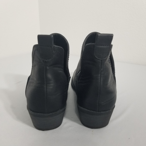 Universal Threads Booties Black - Picture 4 of 8